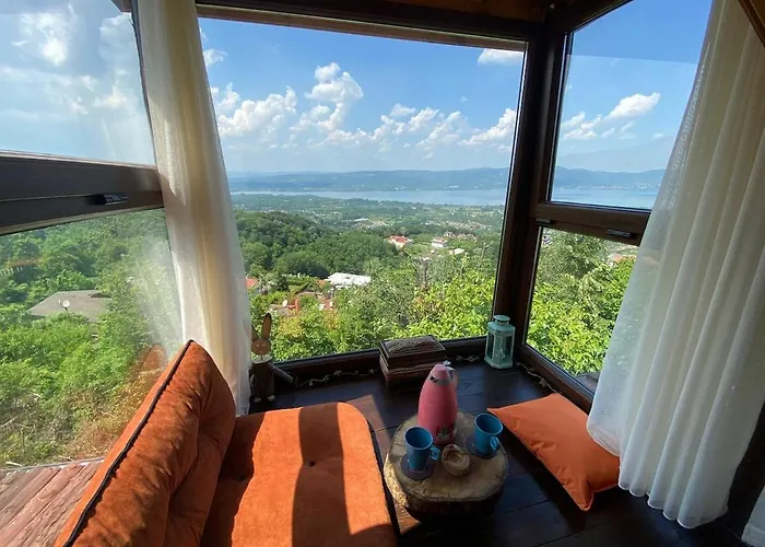 Kirmizi Hobbit Evi *