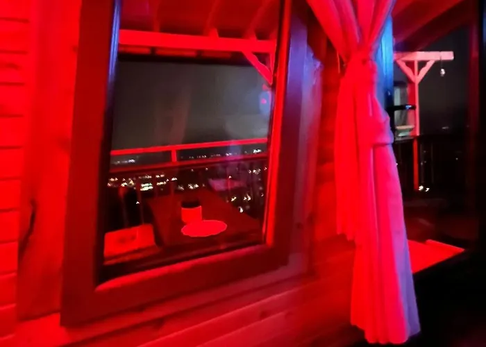 Kirmizi Hobbit Evi 別荘 サパンジャ