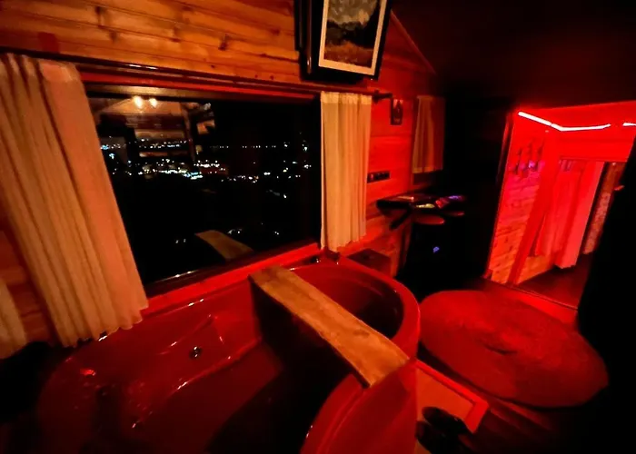 Red Hobbit House * Sapanca