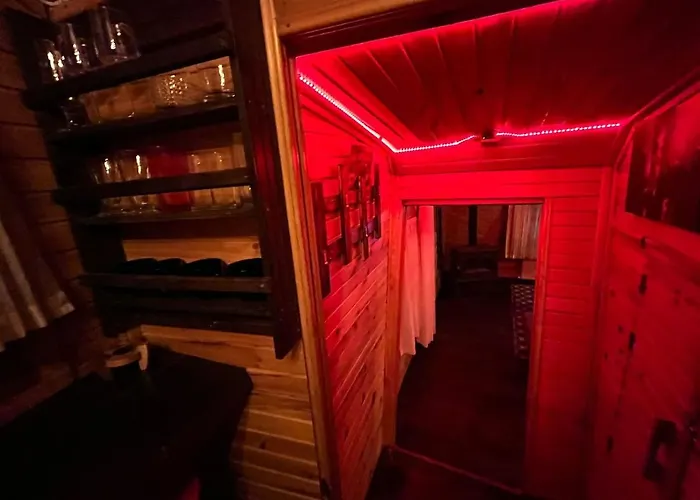 Kirmizi Hobbit Evi サパンジャ