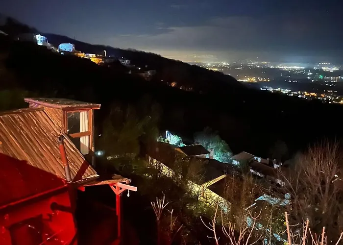 別荘 Kirmizi Hobbit Evi