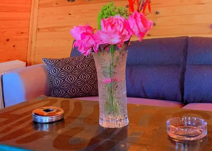 別荘 Kirmizi Hobbit Evi