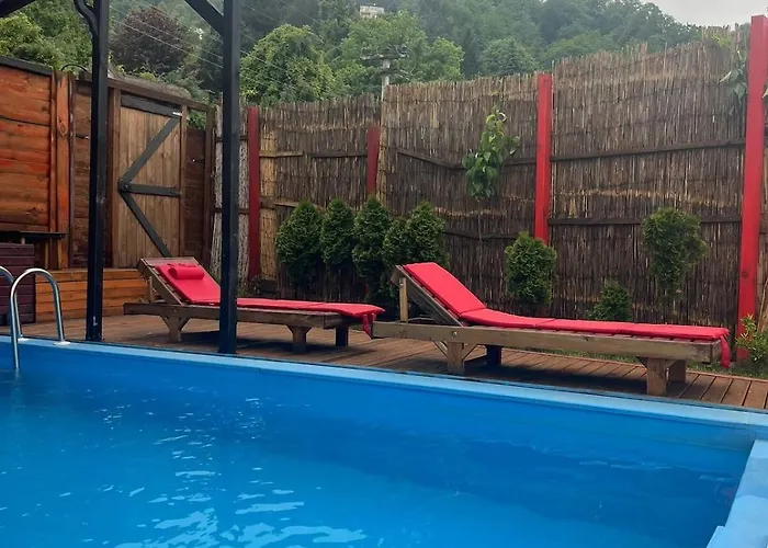 Kirmizi Hobbit Evi *