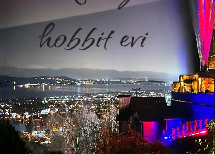 Kirmizi Hobbit Evi *